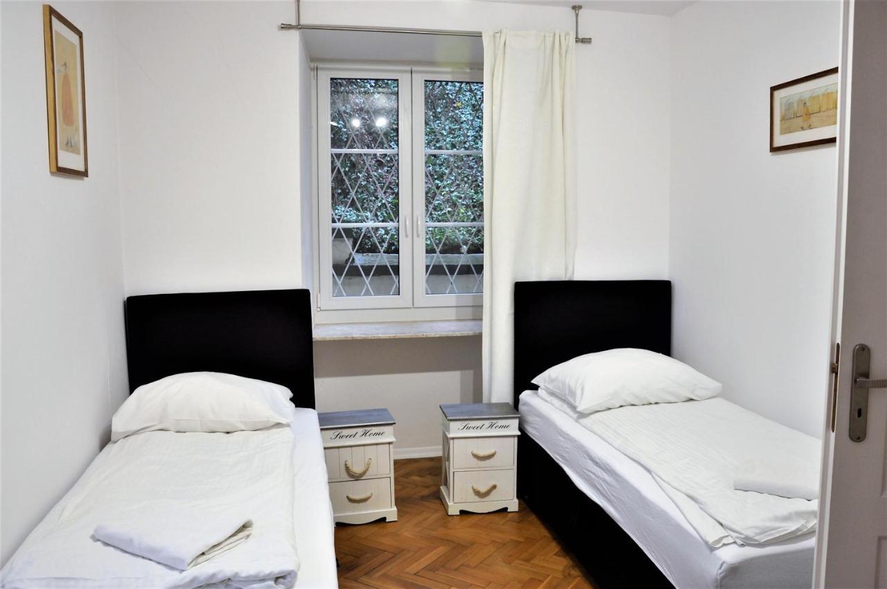 Prudentia Apartments Brzozowa Varšava Exteriér fotografie